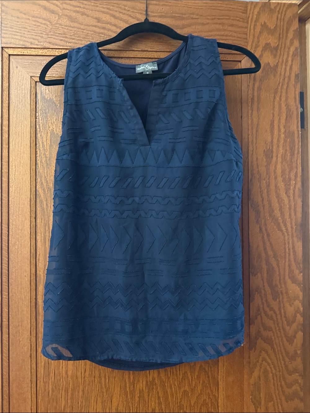 Market & Spruce Navy Textured Split V-Neck Camisole